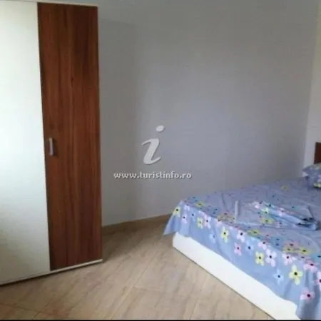 Πανσιόν Crizantema